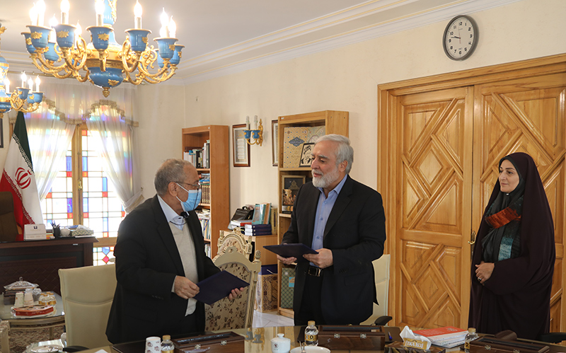 امضای توافق‌نامه همکاری مشترک میان بنیاد ایران‌شناسی و انجمن ایران‌شناسی